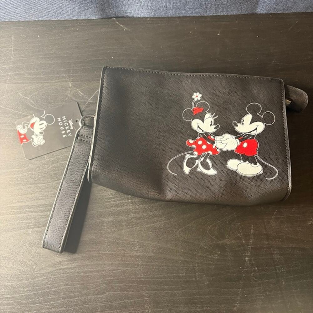 Mickey and Minnie Black Wristlet Clutch Disney Bioworld NWT - Picture 2 of 8